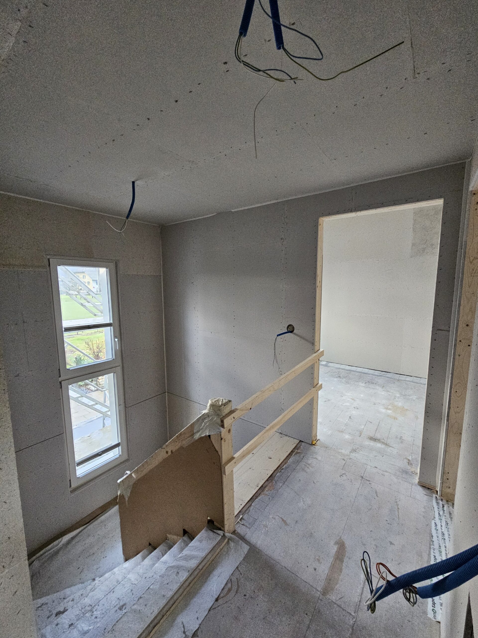 Wände und Decken fertig beplankt