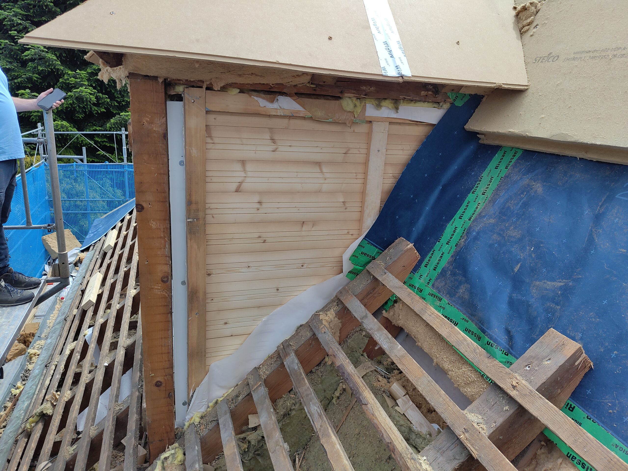 Anschlüsse an Lukarne