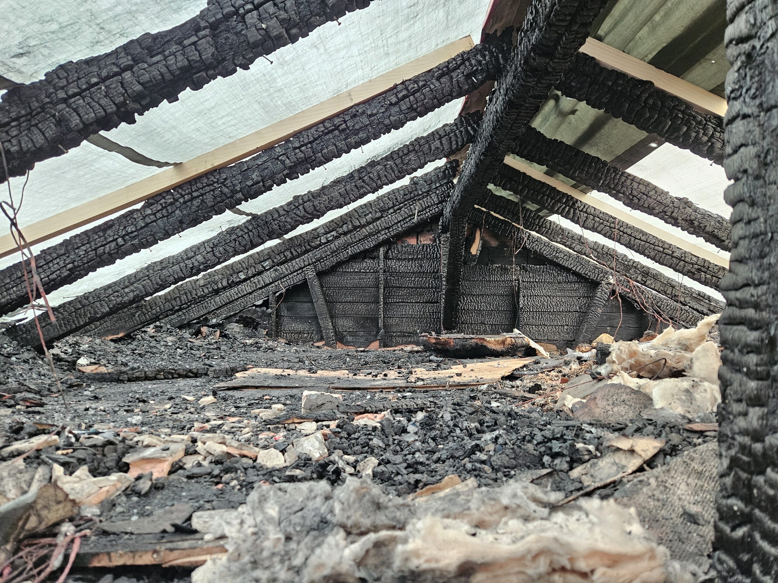 Dachstuhl mit Notdach