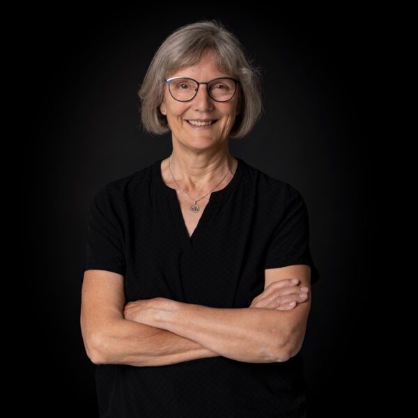 Esther-Waelchli-600x600